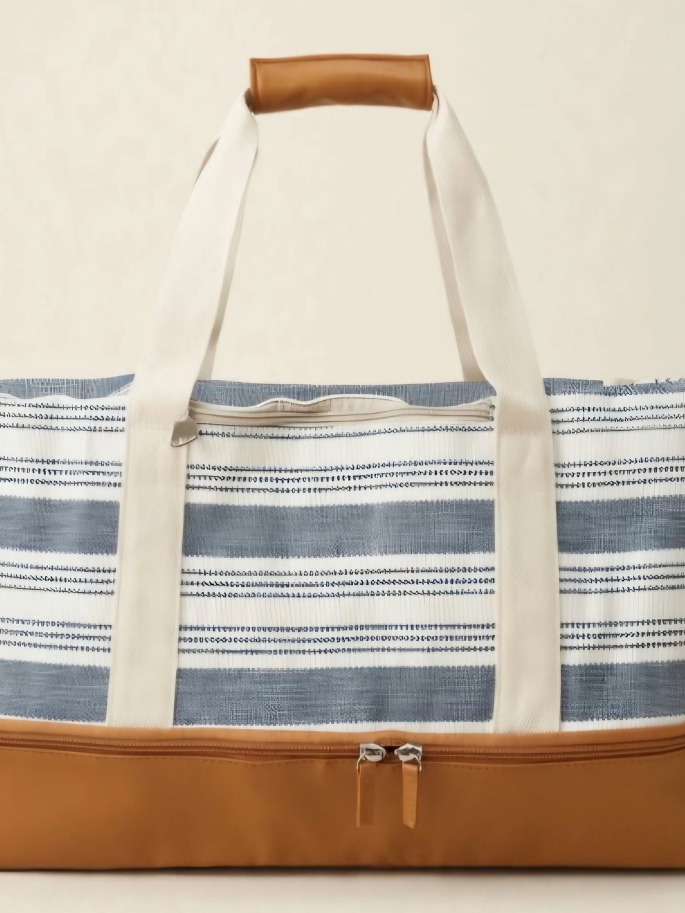 Travel toiletry bag with separate shoe compartment and large capacity storage